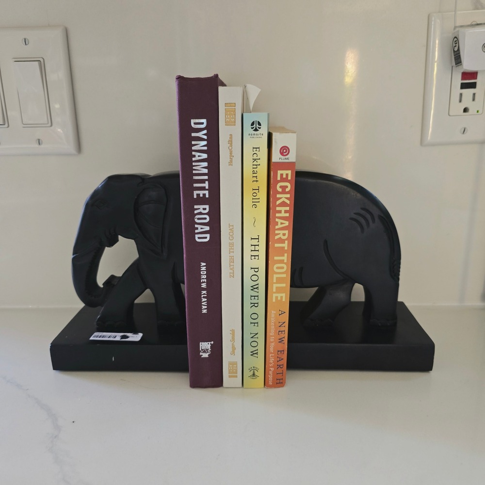 New with Tag 47th & Main Black Carved Natural Stone Elephant Bookends Pair HEAVY